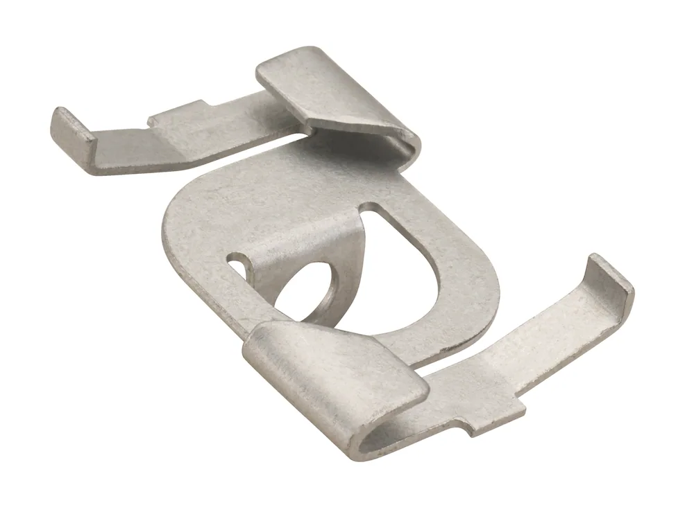 CLIP TWIST EN TEE 15/16" CON ORIFICIO PLANO 90˚- 100PK