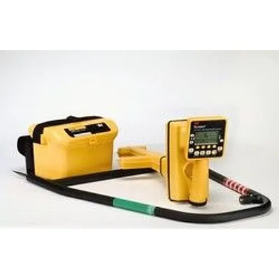 Advanced Cable/Pipe/Fault Locator, Comm/Util, 12W, Rb Bag (2273M-UCU12W/RT)