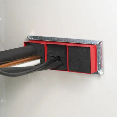 3M™ Fire Barrier Pass-Through Triple Mounting Brackets PT4TMB, 4 in Square