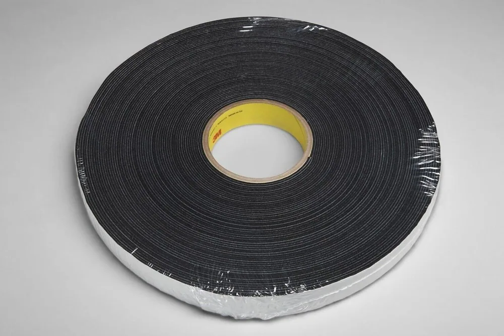 Cinta de espuma de vinil 3M™ 4516, Negro, 5 in x 36 yd, 62 mil