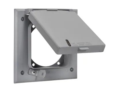 TAPA RESISTENTE A LA INTEMPERIE PARA 2 TOMACORRIENTES 20A-50A, DIÁMETRO 2.640"