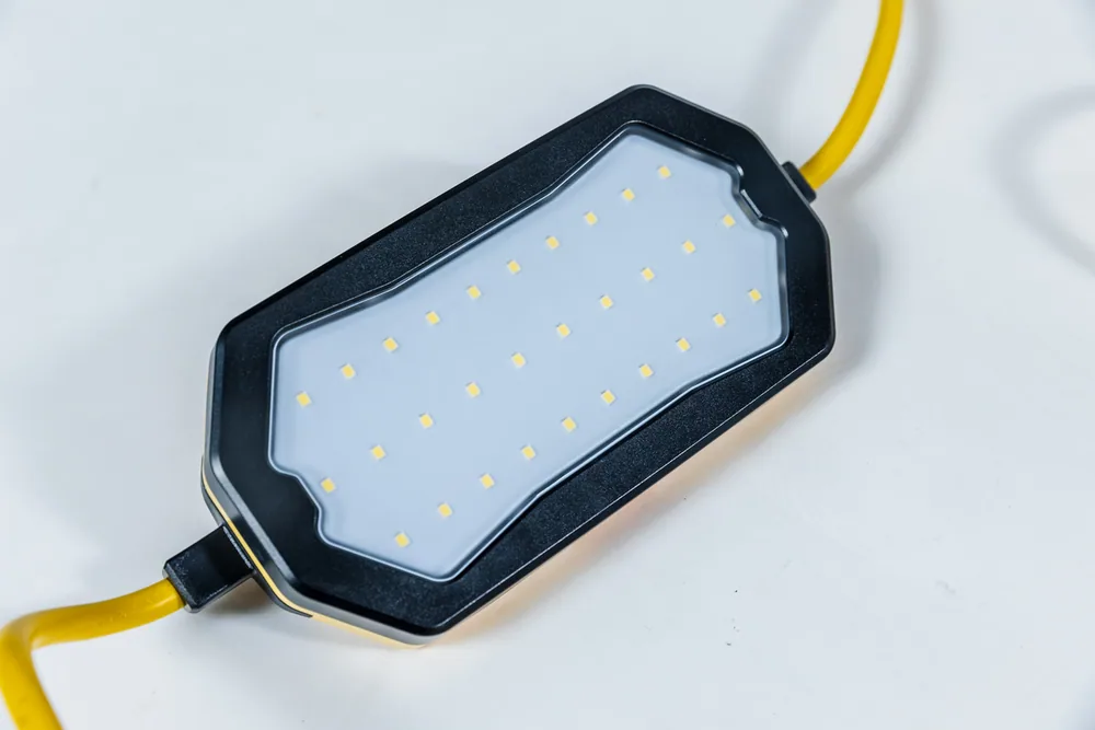 CADENA DE LUCES LED 100 FT X LUZ DIRECTA 515 CLAVIJA RECTA