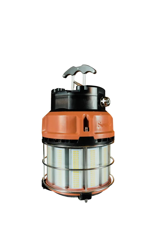 LÁMPARA LED PREFABRICADA DE 100W SUSPENDIDA