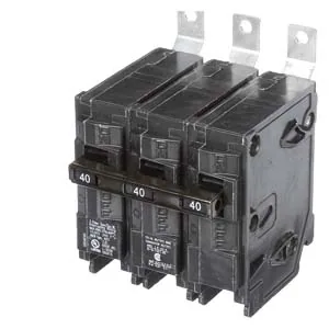Interruptor termomagnético 3 polos 40 A 240 V 10 kA tipo BL enchufable